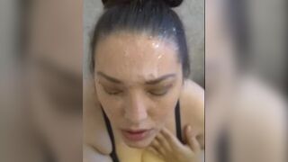 Shy Lynn puts a big cock between her tits and gets her face covered by a MASSIVE facial - porn video