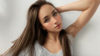 SMALL STEP SIS SAW CUM FOR THE FIRST TIME AND WAS LAUGHTING IN AN HOUR - porn video