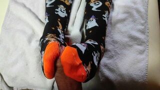 Sockjob for Halloween - porn video